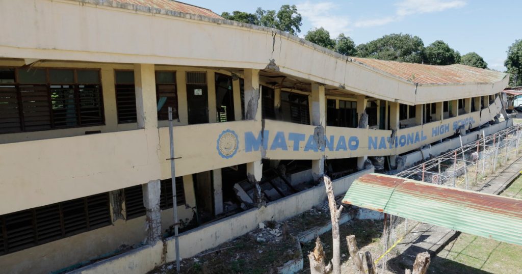 Bilanţul cutremurului din Filipine a urcat la 37 de morţi şi aproape 500 de răniţi