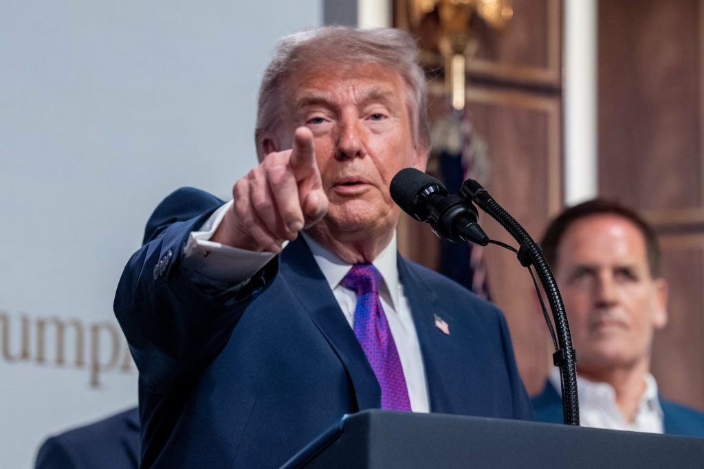 Donald Trump solicită Senatului să-l nominalizeze pe fostul său avocat în funcția de procuror general