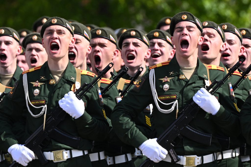 BREAKING Ursula von der Leyen a prezentat al 21-lea pachet de sancţiuni contra Rusiei: vizează flota fantomă, noi bănci și toți militarii ruși