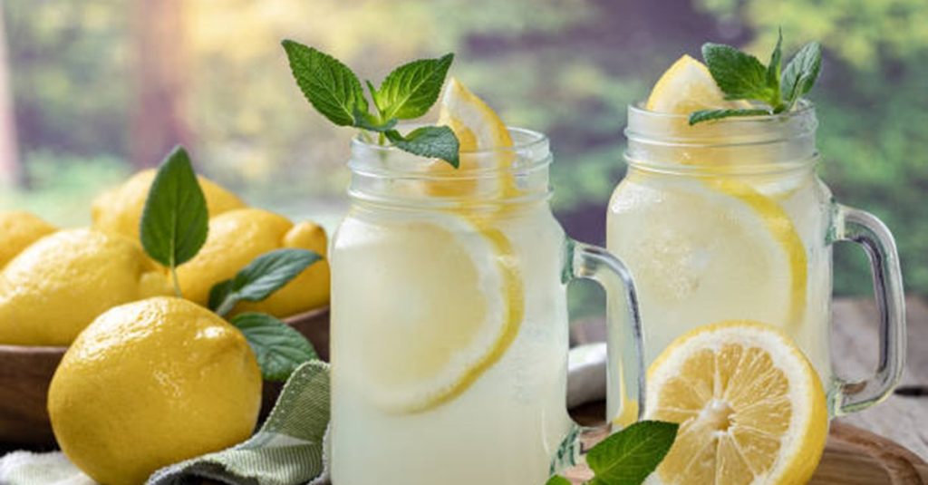 Ce cantitate de limonada trebuie să consumi vara. Beneficiile și riscurile în zilele caniculare