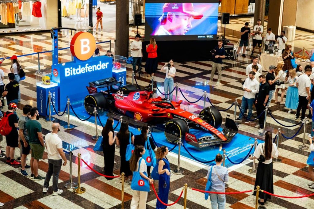 Ultima oprire a circuitului Bitdefender, în Iulius Town. Vino să vezi monopostul Formula 1 al Scuderiei Ferrari HP
