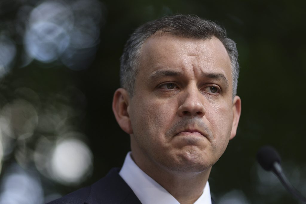 Eugen Tomac, despre varianta să-și depună în scurt timp mandatul de premier desemnat : „Circulă un zvon”