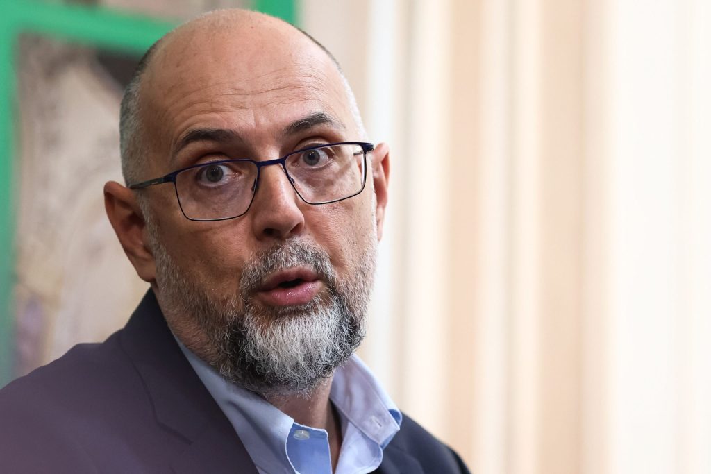 Kelemen Hunor îl avertizează pe Tomac despre „electronii liberi”: Dacă mergi cu ei noaptea în pădure, îți asumi un risc uriaș
