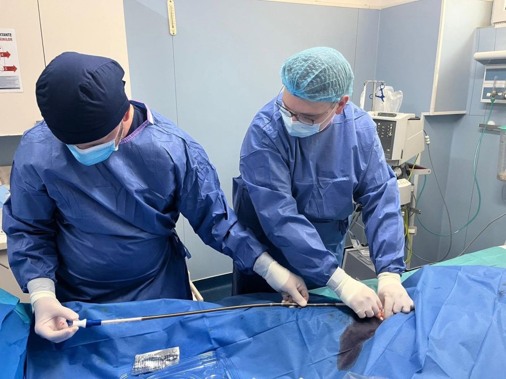 Terapie ECMO utilizată cu succes la SJU „Dr. Constantin Opriș” Baia Mare într-un caz sever de detresă respiratorie acută