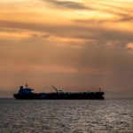 Trump: Am scos milioane de barili în secret prin strâmtoarea Ormuz noaptea, în zeci de nave care au mers fără lumini. Prețul petrolului a rămas sub 100 de dolari pe baril