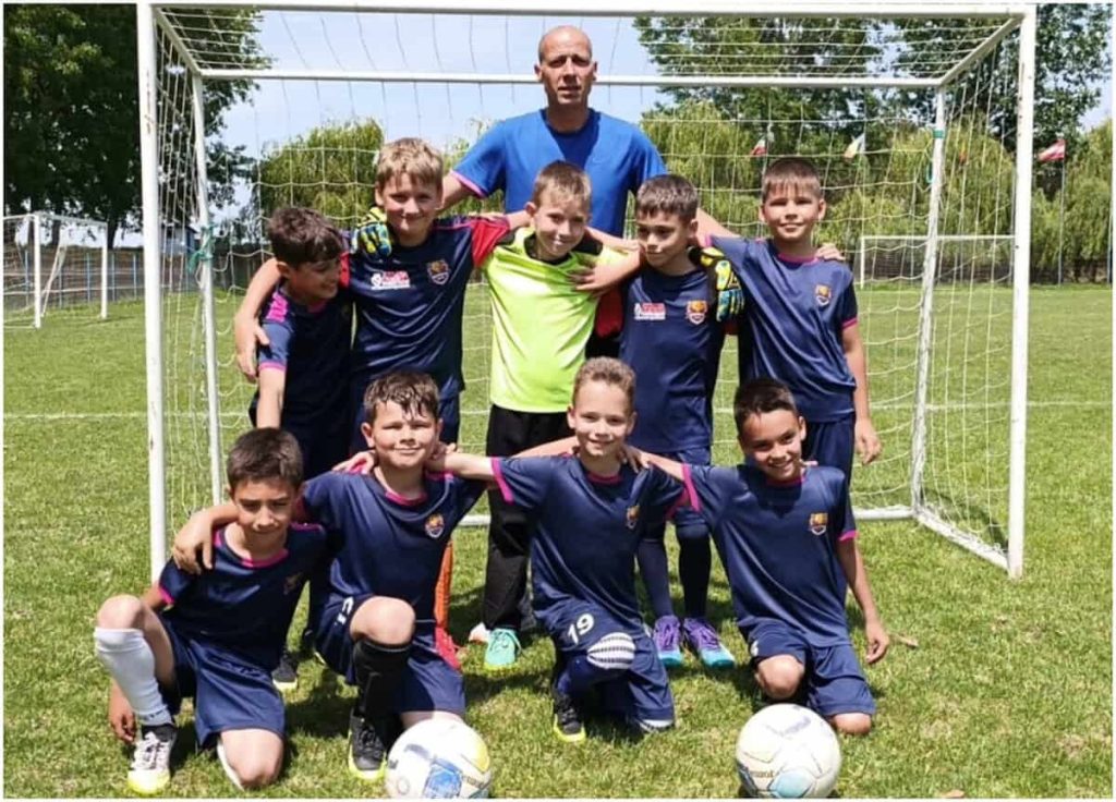 Micii fotbaliști de la ACS Monumentul Tulcea au câștigat campionatul U9. Urmează provocarea națională pentru seniori / foto