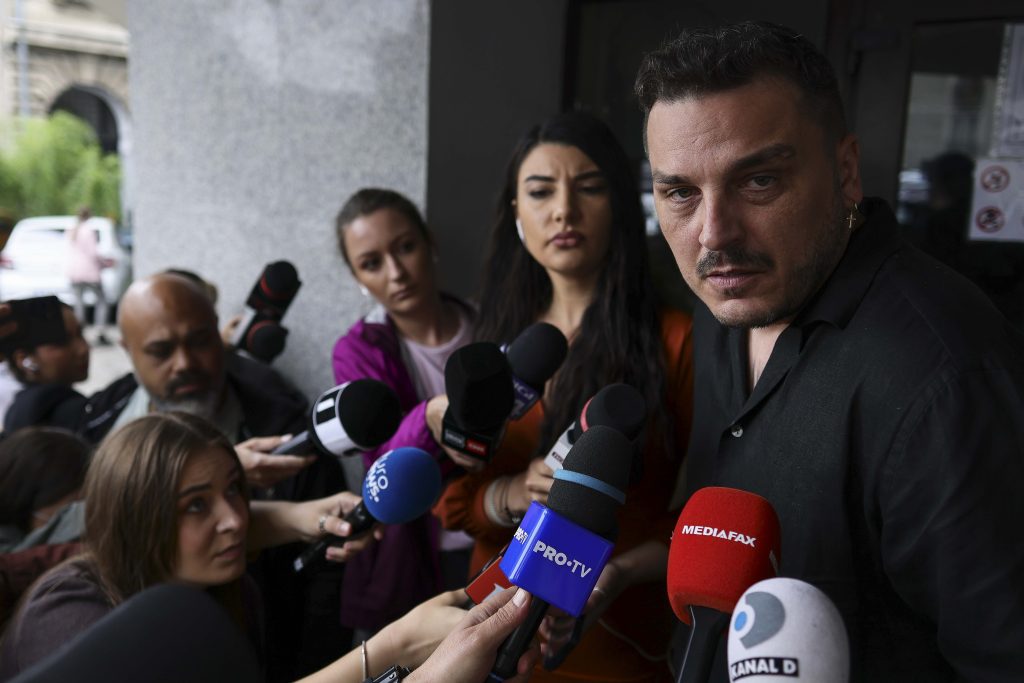 Makaveli a recunoscut că a făcut evaziune fiscală. Influencerul, supravegheat cu brățară electronică