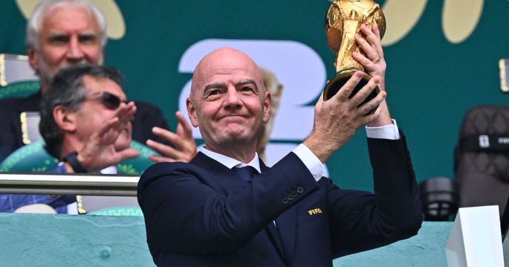 CM 2026. FIFA a publicat salariul lui Gianni Infantino. Cât câştigă şeful fotbalului