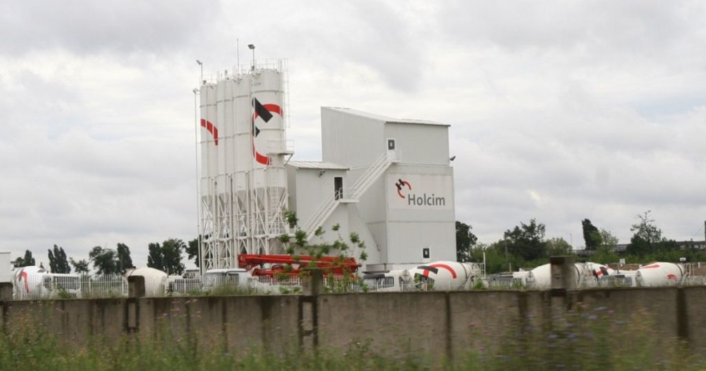 Comisia Europeană aprobă preluarea Xella International de către Holcim, cu o condiție: cesionarea integrală a fabricii de BCA din Adjud
