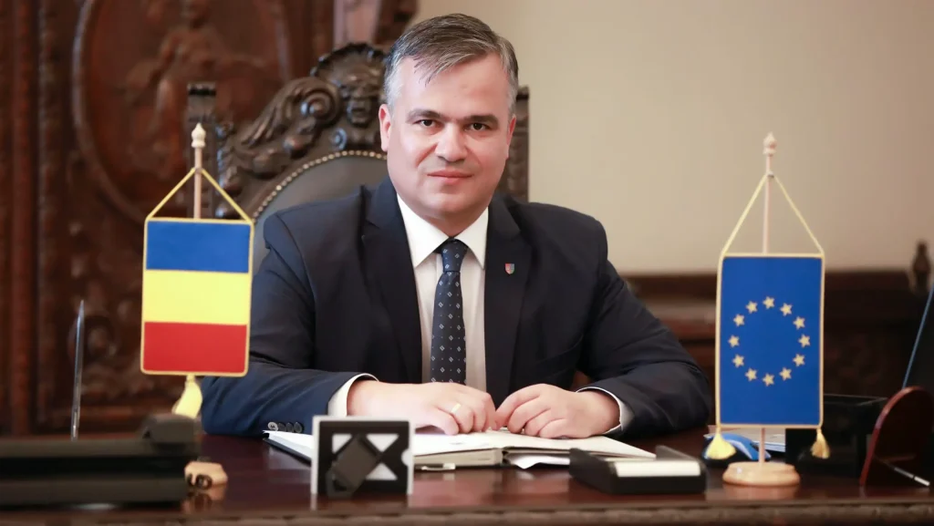 Adrian Veștea, susținut din PNL pentru funcția de premier. Lideri liberali vorbesc despre „soluția pentru actuala criză politică”