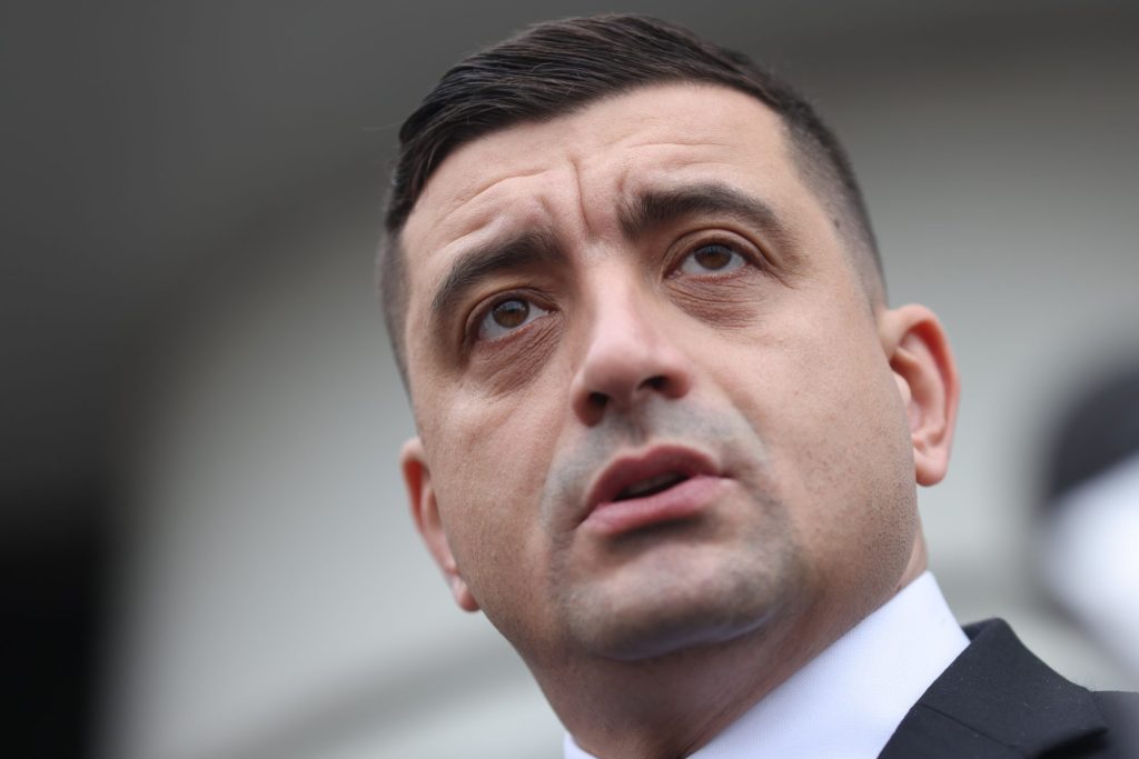 Prima reacție a lui George Simion după ce Nicușor Dan l-a desemnat pe Veștea premier: „Arată că nu îți pasă de partide, de ordinea constituțională și de democrație”