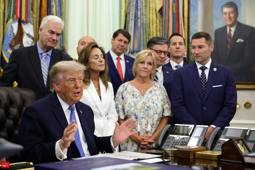 Acordul SUA-Iran, sub semnul întrebării după atacul din Beirut. Trump cere Israelului și Iranului „să nu strice totul”