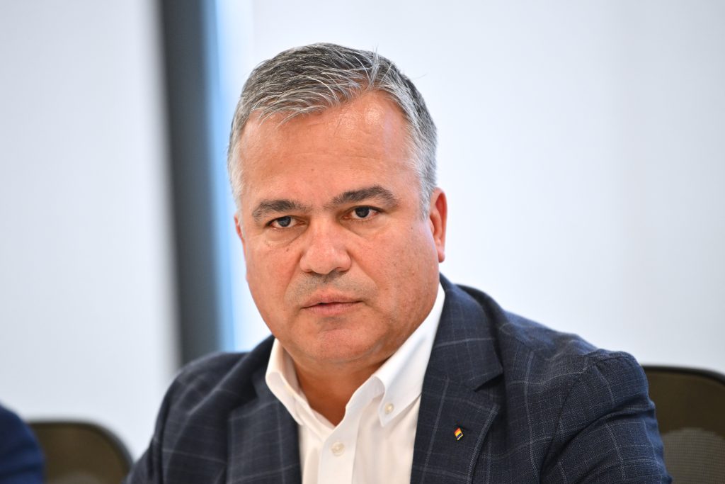 Adrian Veștea crede că desemnarea sa ca premier nu va scinda PNL-ul: „Partidul va ieși mult mai întărit din această situație”