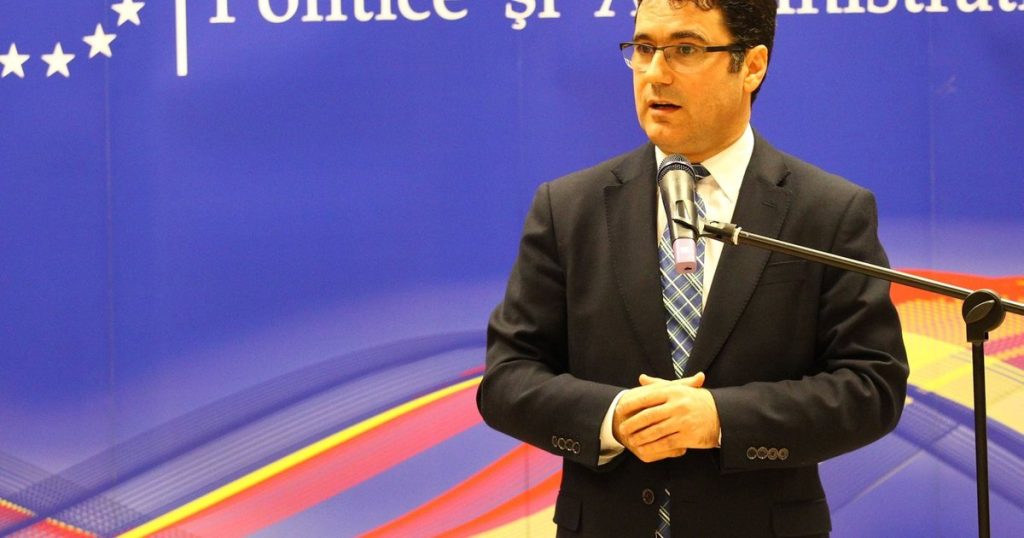 Avertismentul lansat de rectorul SNSPA după desemnarea lui Adrian Veștea ca premier: „Învingătorul va descoperi că a câștigat prea puțin”