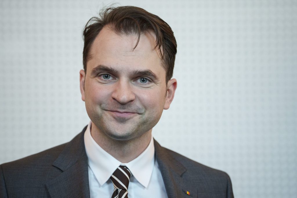 Sebastian Burduja: Voi vota pentru susținerea lui Ilie Bolojan