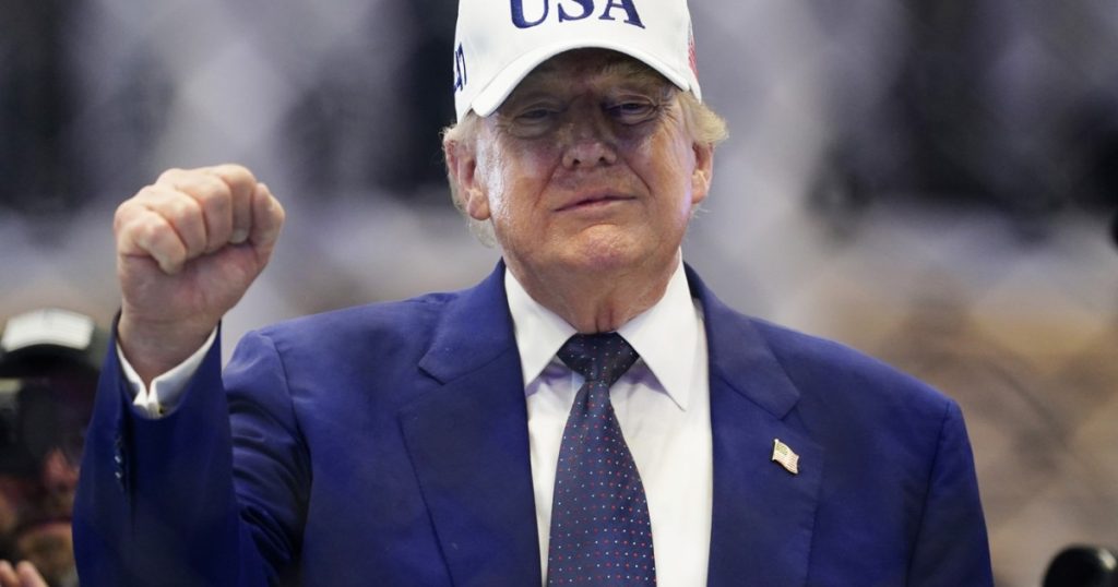 FBI anunță că a dejucat un atentat care viza un eveniment organizat de ziua lui Donald Trump. Ce plănuiau suspecții