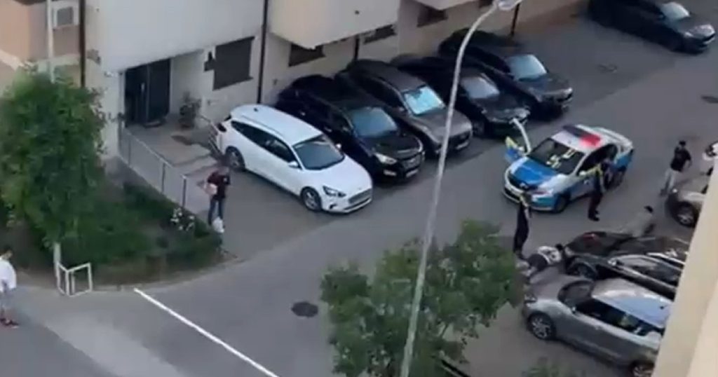 Panică într-un cartier din București. Două clanuri rivale s-au amenințat cu topoare și pistoale
