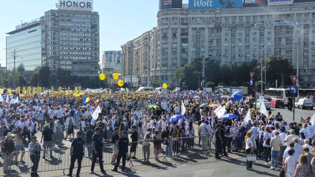 Profesorii ies în stradă, înainte de începerea examenelor naționale. Nemulțumirile cadrelor didactice