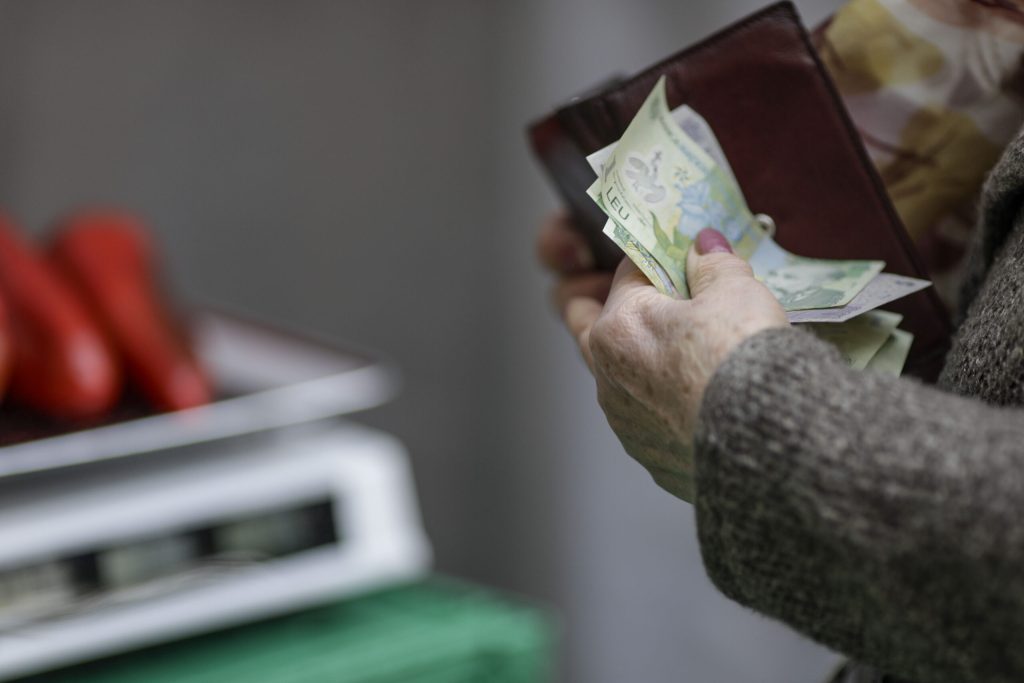Scumpirile din România, aproape de trei ori mai mari decât media UE