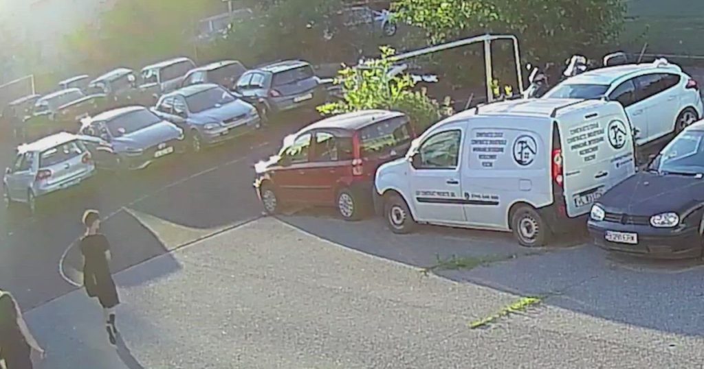Scene revoltătoare într-o parcare din Sectorul 4: mai mulți adolescenți au fost filmați în timp ce vandalizează mașinile. Apelul primarului Daniel Băluță