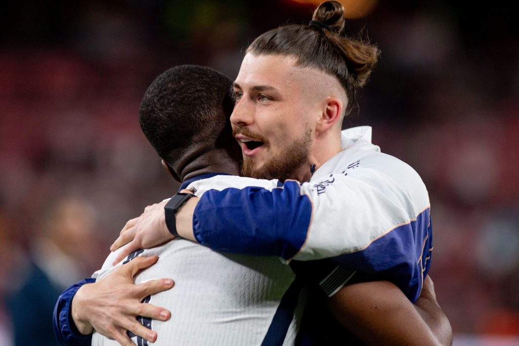 Tottenham s-a decis în privința lui Radu Drăgușin