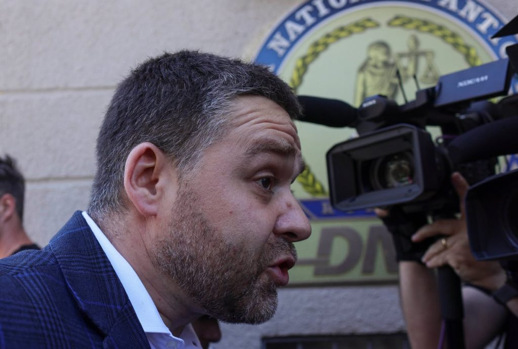 Ciprian Ciucu a fost pus sub acuzare de procurorii DNA pentru luare de mită în timpul campaniei electorale. Primarul Capitalei este la audieri!