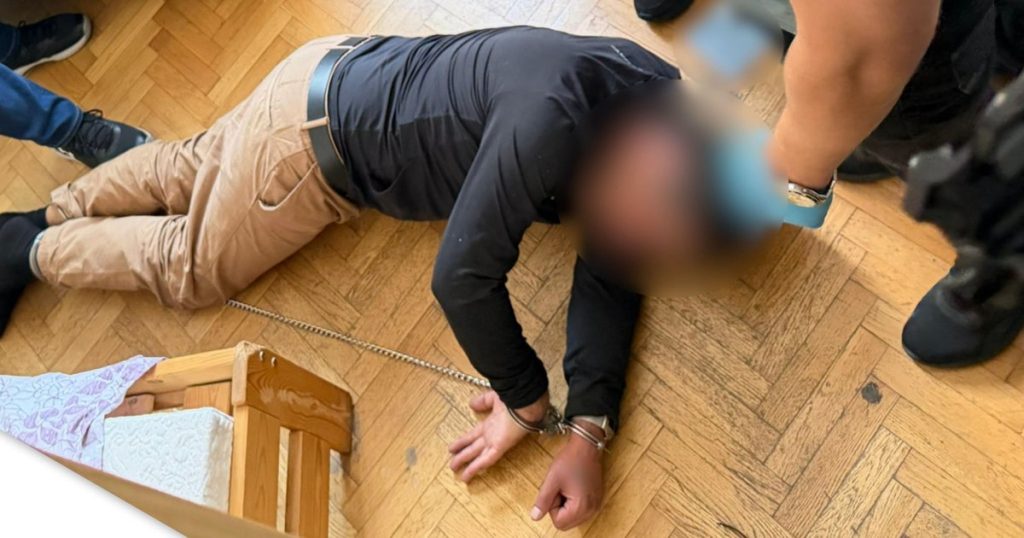 Polonia a reținut un suspect în cazul uciderii caricaturistului rus exilat. Premierul Tusk: „Totul indică faptul că e vorba de un asasinat politic”