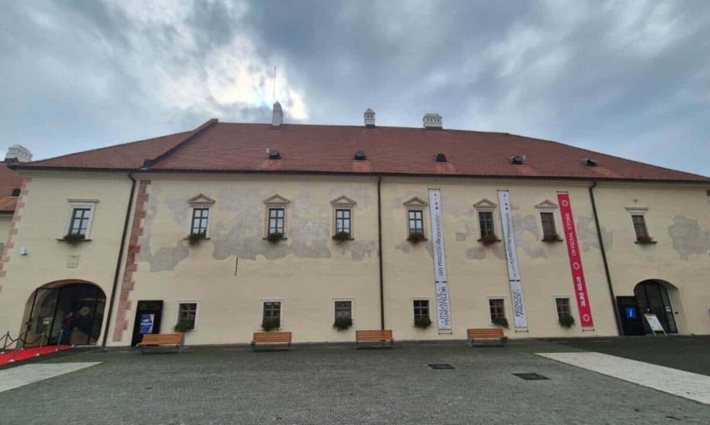 FOTO: Replică funcțională a presei Gutenberg, la Alba Iulia. Vizitatorii o vor putea folosi la Târgul de c’Arte Alba Transilvana