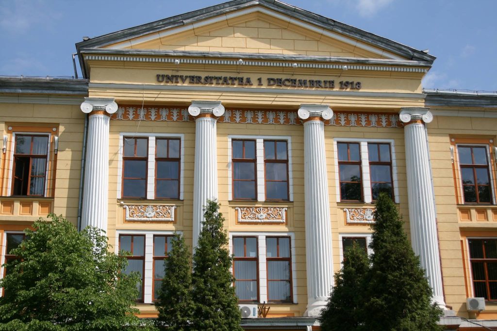 Universitatea „1 Decembrie 1918” din Alba Iulia investește în echipamente high-tech pentru studenții de la Cadastru
