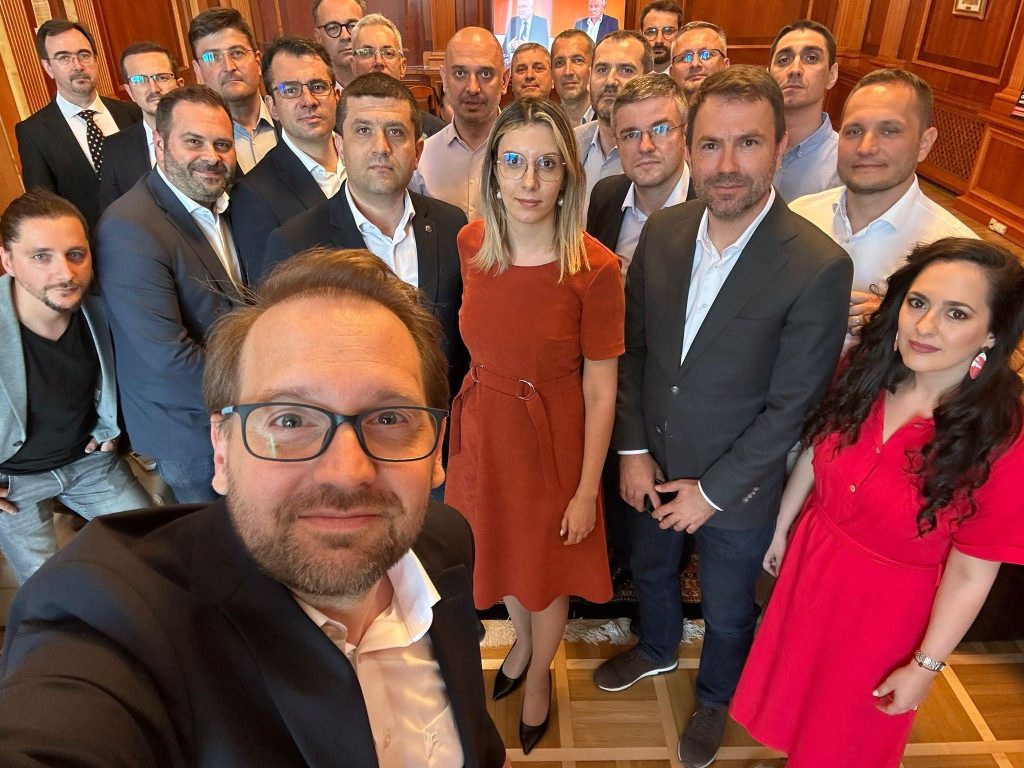 Dominic Fritz: USR tot nu va vota Guvernul Veștea