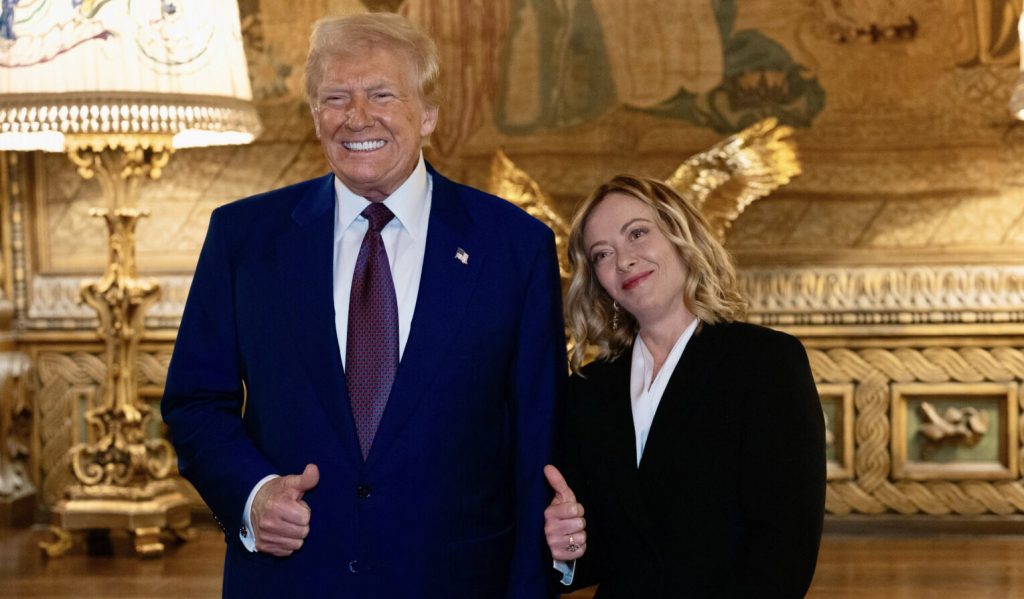 UPDATE Trump: Meloni m-a implorat să fac o fotografie cu ea, mi-a fost milă de ea / Răspunsul italiencei: ”Declarații inventate. Eu și Italia nu implorăm niciodată”