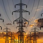 ANUNȚ Retragerea în premieră a licenței unui furnizor de energie, acuzat că a migrat clienți cu forța și a ignorat amenzi de peste un milion de lei, blocată în instanță: ANRE depune recurs