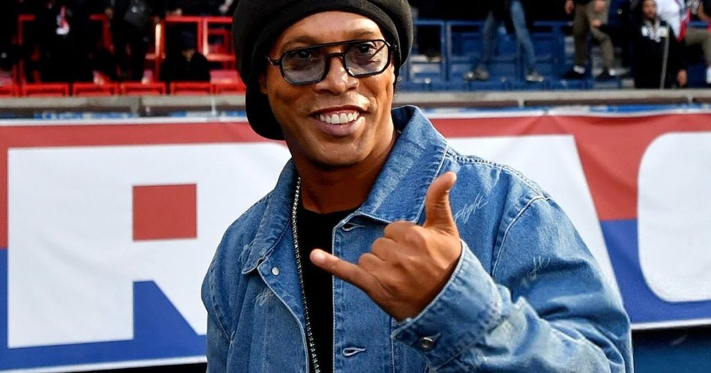 La 46 de ani, Ronaldinho reîncalță ghetele de fotbal! Un club din Italia urmează să anunțe transferul legendei braziliene
