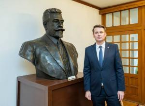 Presedintele Senatului, Mircea Abrudean, candideaza pentru functia de vicepresedinte al PNL