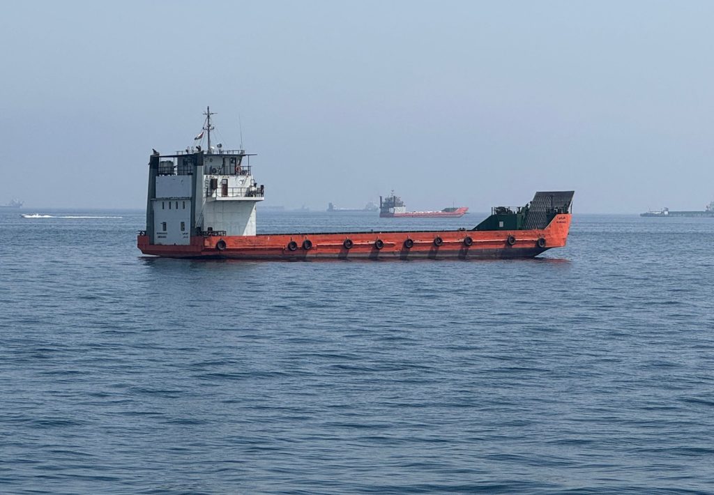 Iranul anunță că închide din nou Strâmtoarea Ormuz și acuză SUA și Israelul că au încălcat armistițiul