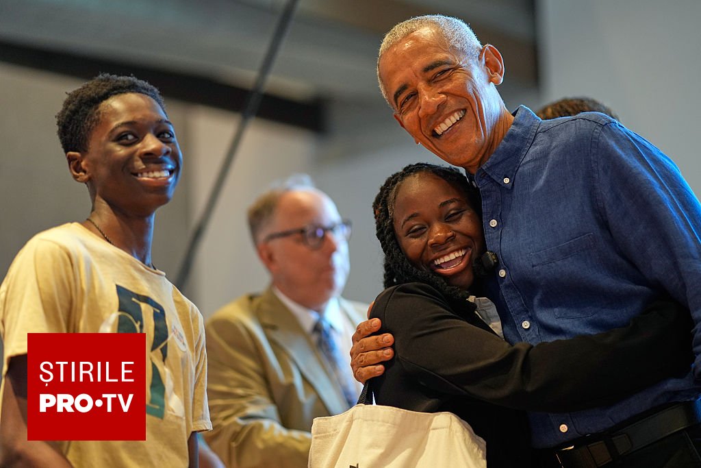 Barack și Michelle Obama i-au surprins pe vizitatorii centrului prezidențial. Admirator: ”Plângeam, pur și simplu”