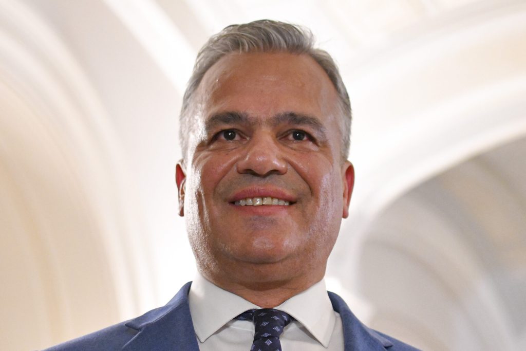 Veștea a depus lista Guvernului și cere vot rapid: „România nu își mai permite să piardă timp”