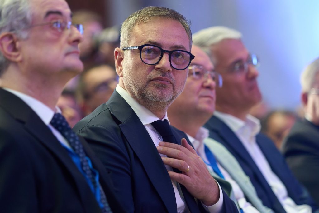 Prima reacție de la vârful PNL, după respingerea guvernului Veștea: „Nu a obţinut votul nici după ce s-a umilit în faţa AUR”