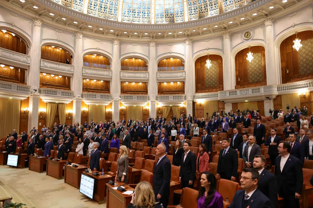 Cine poate strânge 233 de voturi fără ca România să intre într-o nouă rundă de instabilitate politică și economică