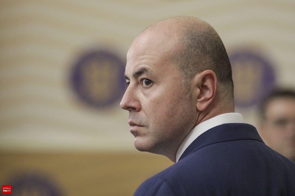 Liderul PNL Alexandru Muraru: ”Cei care au votat acest guvern al fripturismului şi nesimţirii vor fi excluşi astăzi din PNL”