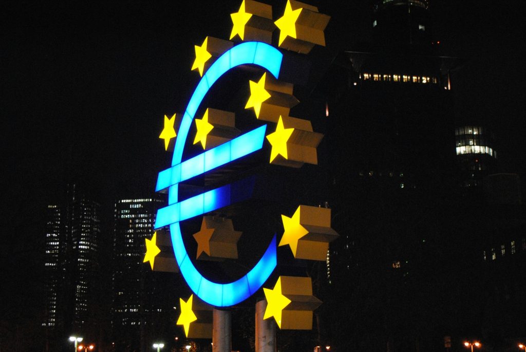 Euro digital se apropie de lansare și va ajuta UE să-și rezolve o mare problemă pe care o are cu SUA