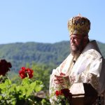 INVITATIE. Preasfințitul Timotei Sătmăreanul va oficia slujba de punere a pietrei de temelie la Mărtinești