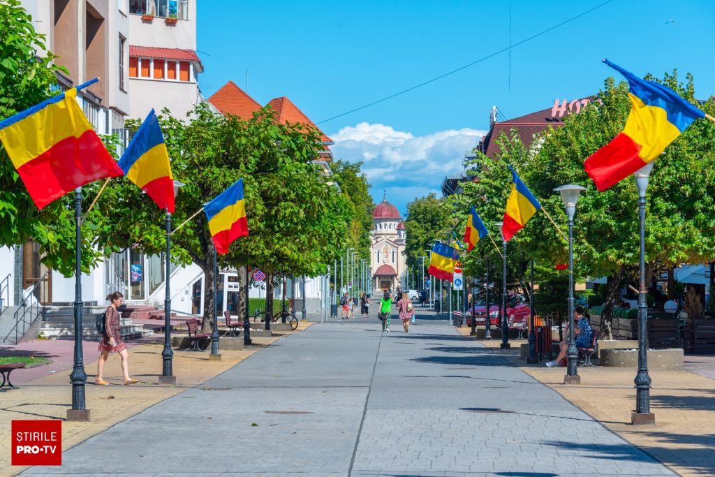 Motivul pentru care România nu îndeplineşte, în prezent, criteriile pentru aderarea la zona euro. Ce spune Comisia Europeană