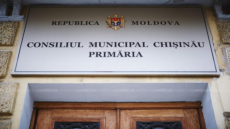 (video) „Tradiția” continuă la CMC: Ședința începută cu întârziere, întreruptă după câteva ore. Ce proiecte au aprobat aleșii