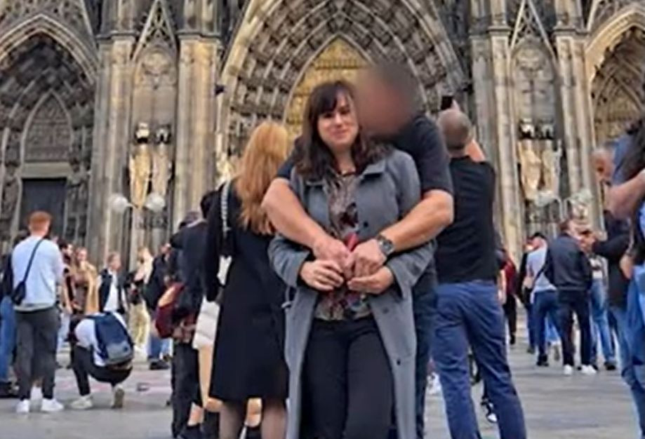 Mihaela, femeia care şi-a ucis fiica în Italia, a lăsat un bilet de adio. Ceruse ajutor pentru depresie