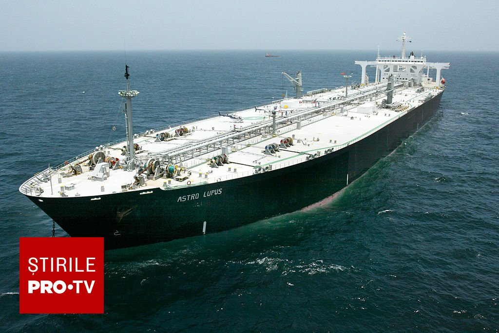 Rusia se pregăteşte să exporte un volum record de petrol din porturile vestice, în iunie. Atacurile ucrainene schimbă piața