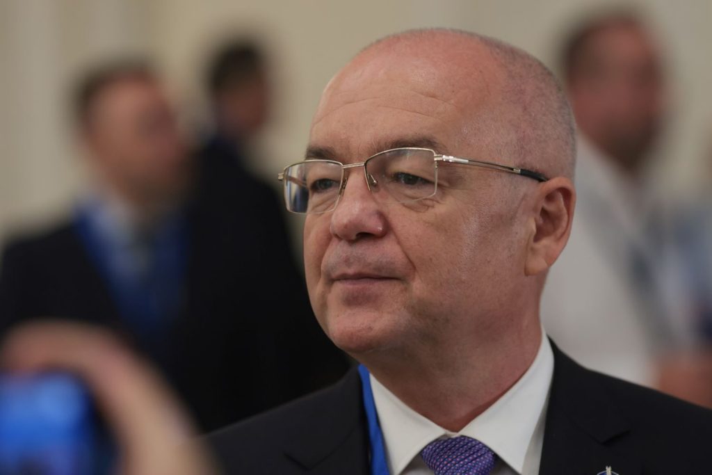 Emil Boc, anunț despre steagul și imnul Rusiei: Nu pot fi utilizate la Cluj-Napoca