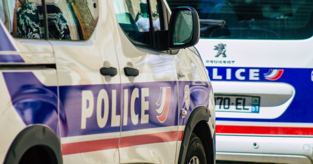 Român de 23 de ani, împușcat de polițiști în Franța după ce a refuzat să oprească la semnalul lor