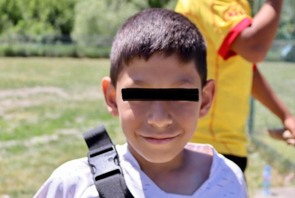 VIDEO FOTO. Lacrimi la Vultureni. Copilul de 12 ani ucis de o cruce își ajuta tatăl să curețe mormântul bunicii recent decedate
