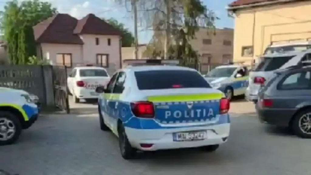 VIDEO | Zeci de mașini verificate de polițiștii din Vințu de Jos: Amenzi de peste 2.000 de lei și 2 permise de conducere reținute